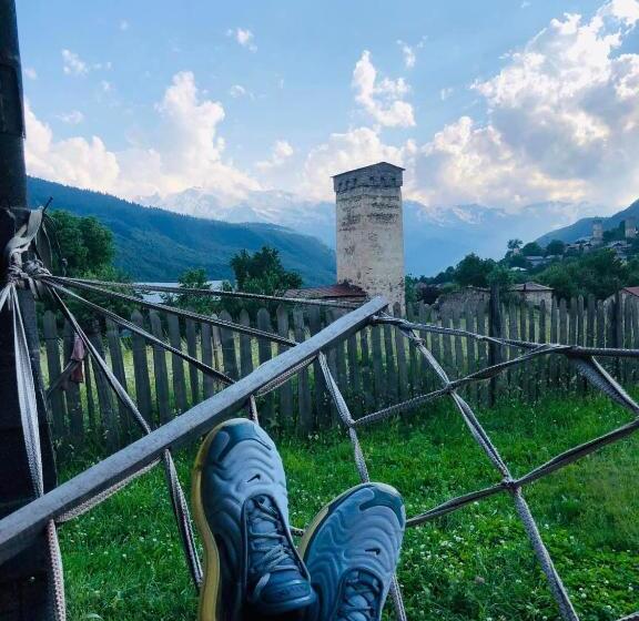 پانسیون Bombora