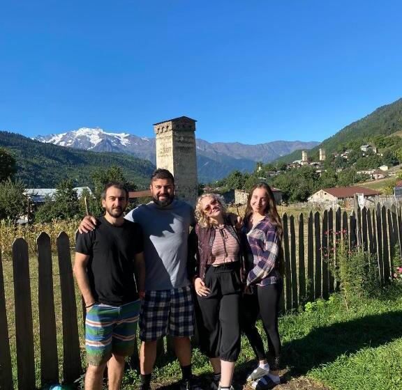 پانسیون Bombora