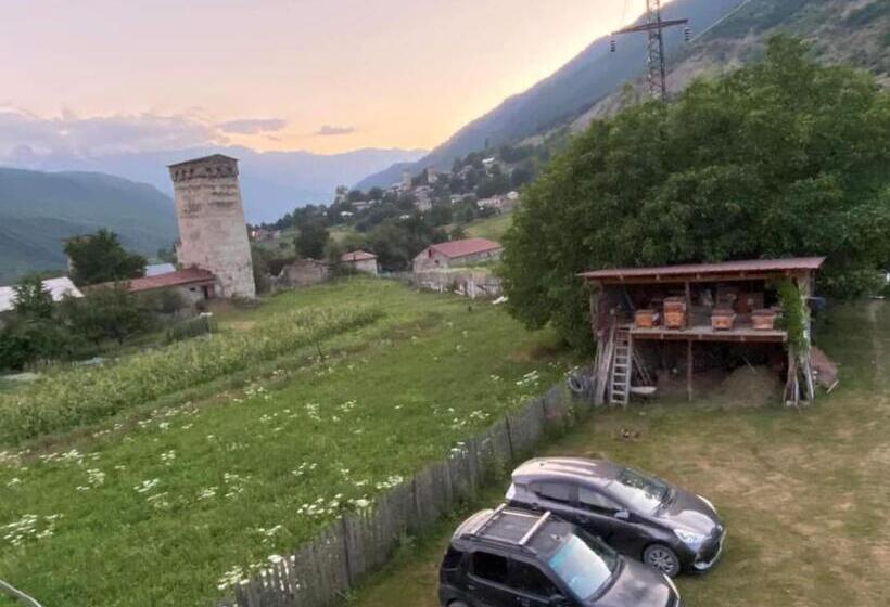 پانسیون Bombora