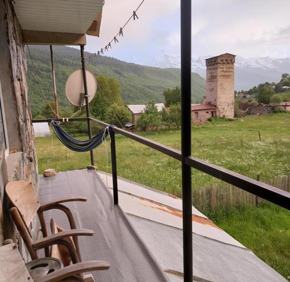 پانسیون Bombora