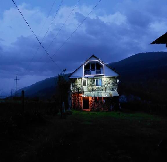 پانسیون Bombora