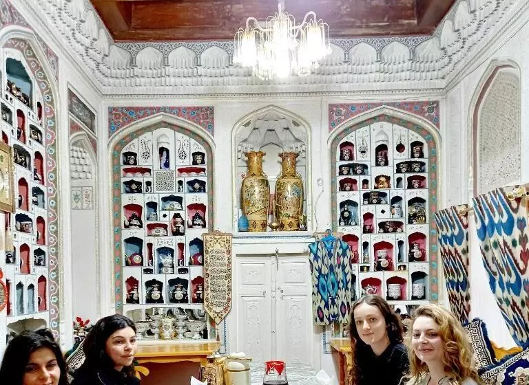 پانسیون Koh I Noor