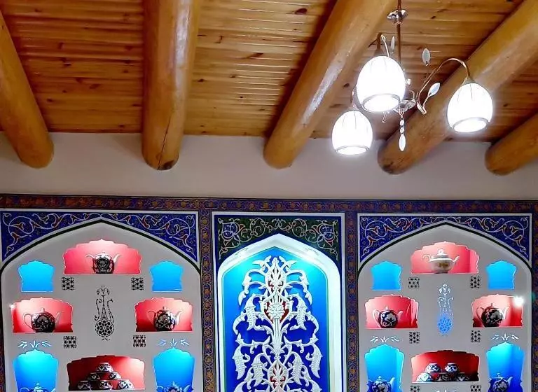 پانسیون Koh I Noor