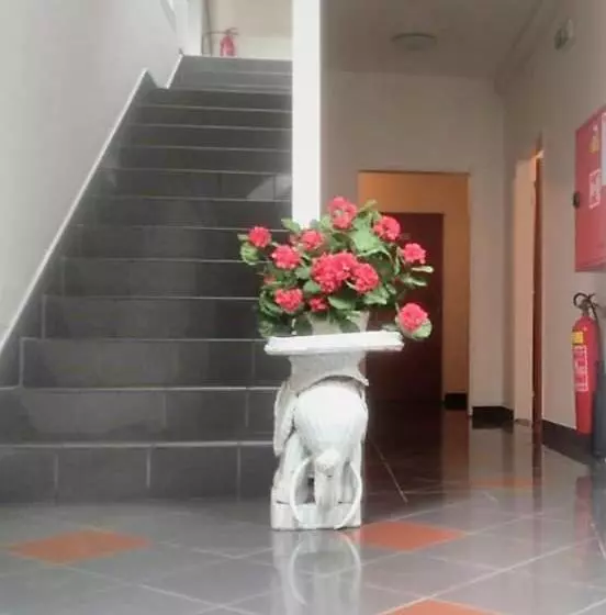 ユースホステル Mitrans