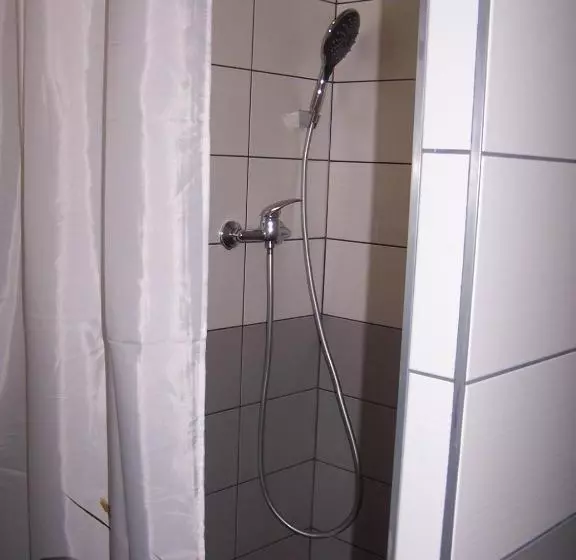 ユースホステル Mitrans