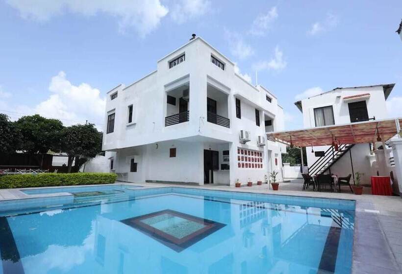 فندق Harmony Blue Udaipur