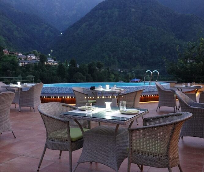 리조트 Araiya Palampur