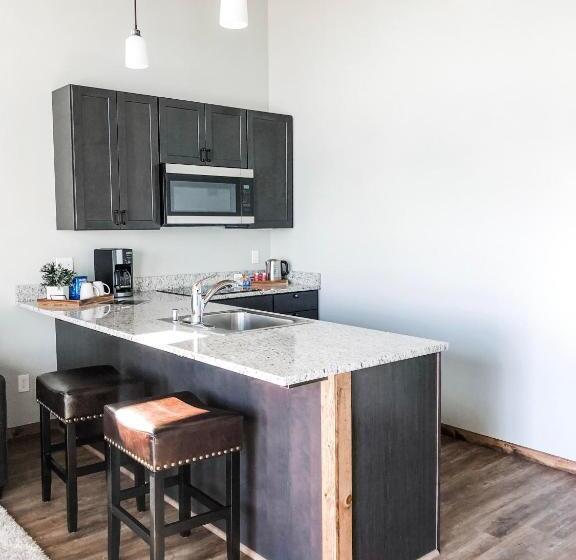 Schronisko Lone Point Cellars