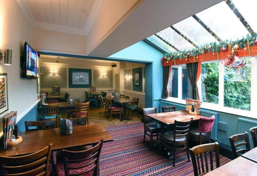 ホテル Royal Oak By Greene King Inns