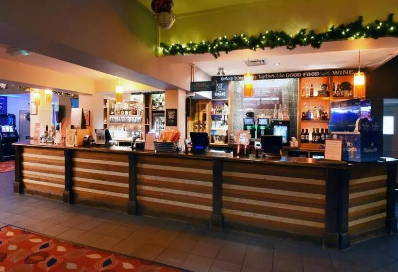 Hotelli Royal Oak By Greene King Inns