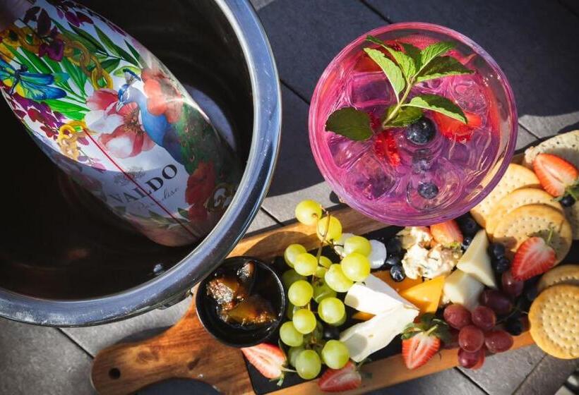 פנסיון Lowveld Living Guesthouse