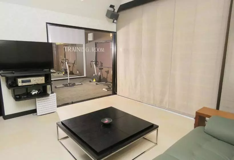 Hotelli Grand Villa