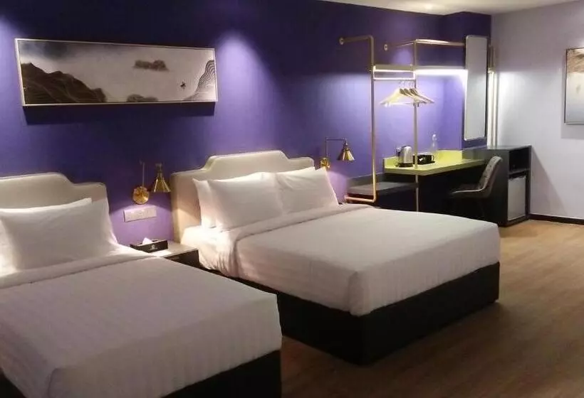 Le Embassy Hotel Georgetown