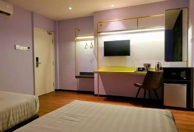 Le Embassy Hotel Georgetown