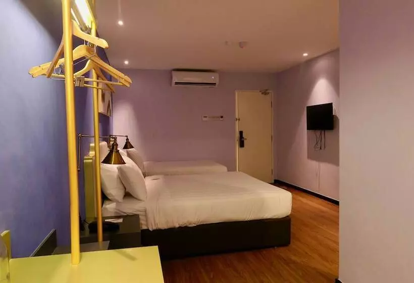 Le Embassy Hotel Georgetown