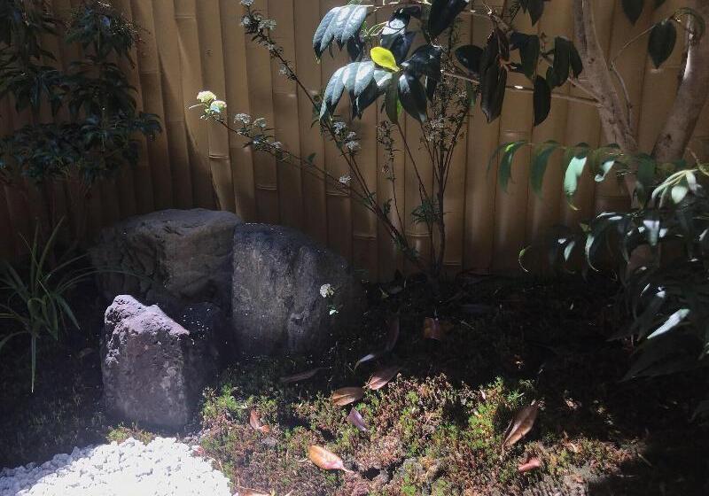 הוסטל Shikishiki Higashiyama