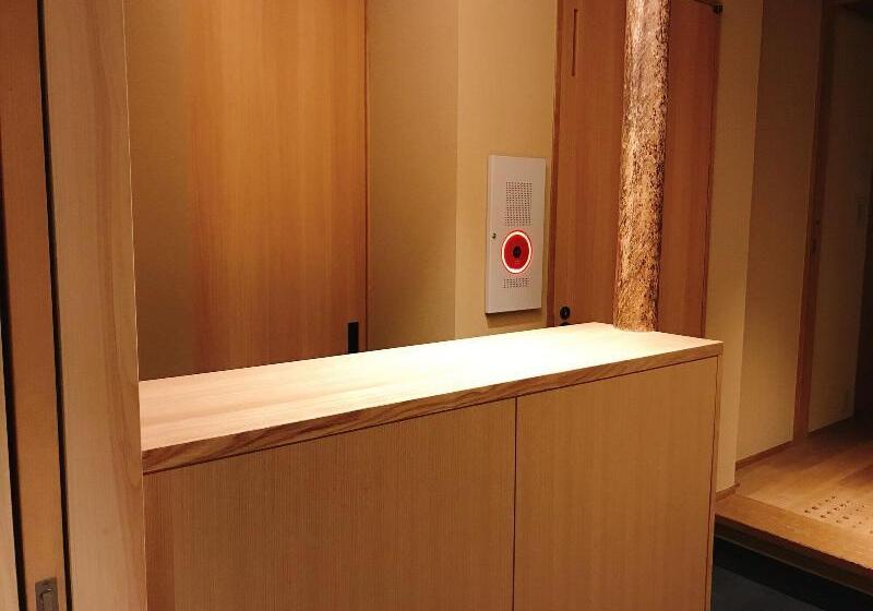 הוסטל Shikishiki Higashiyama