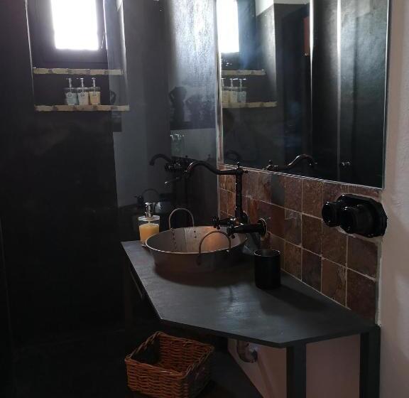 민박 La Bendita Locura