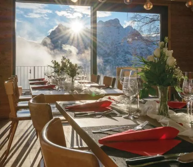 ホテル Berggasthaus Eggberge