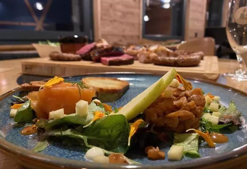 ホテル Berggasthaus Eggberge