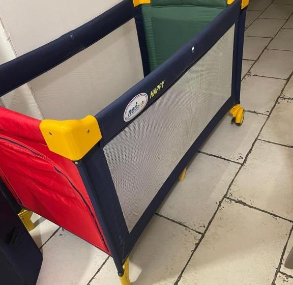 تختخواب و صبحانه Nicole House