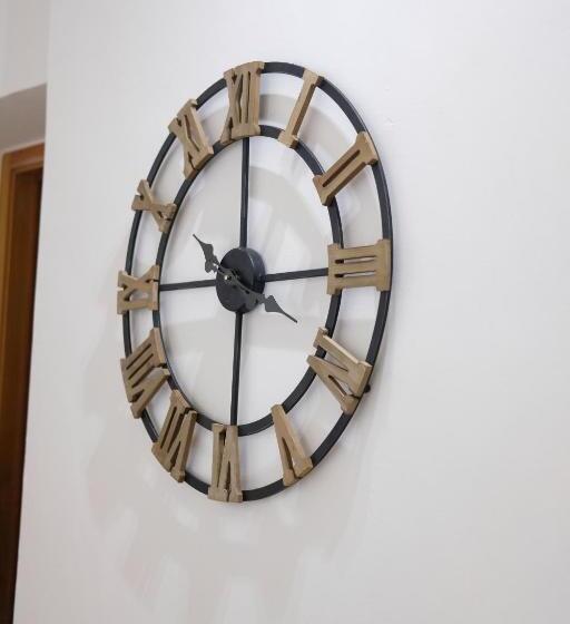 تختخواب و صبحانه Nicole House