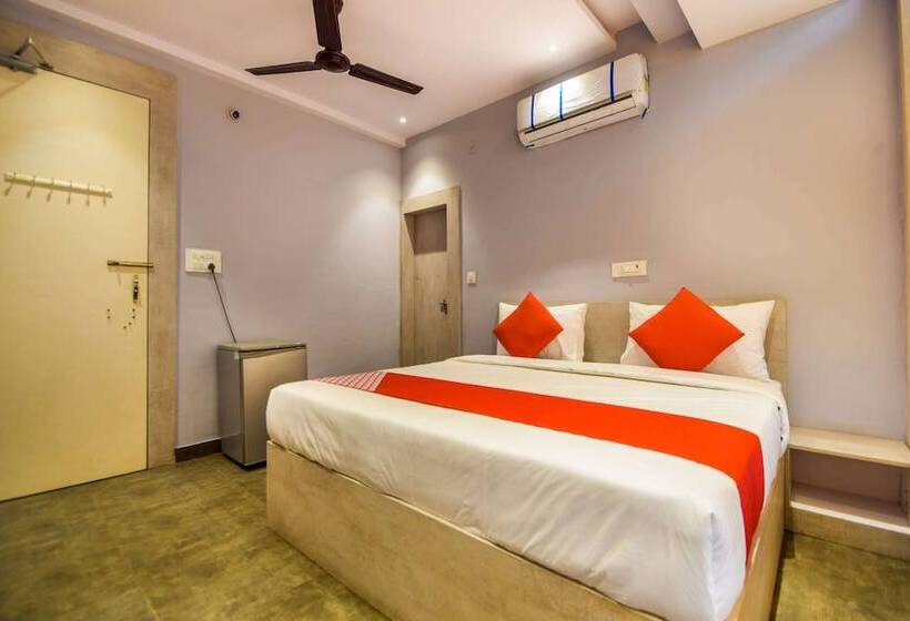 Hotel O Kanchan Residency