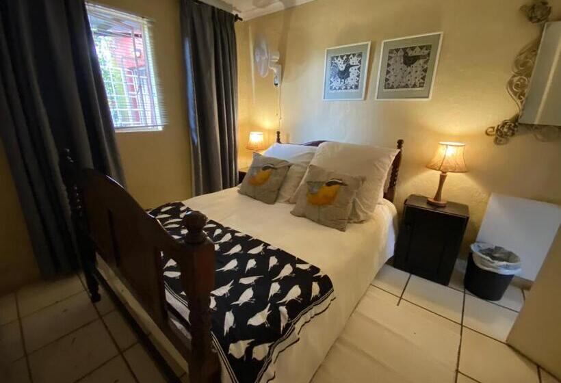 Пансион Bohemian Garden Cottages