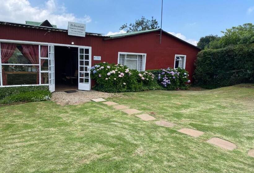 Пансион Bohemian Garden Cottages