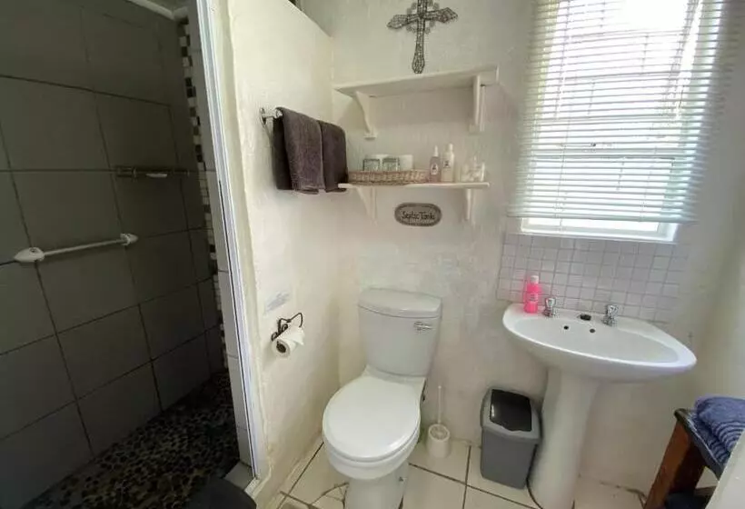 Majatalo Bohemian Garden Cottages