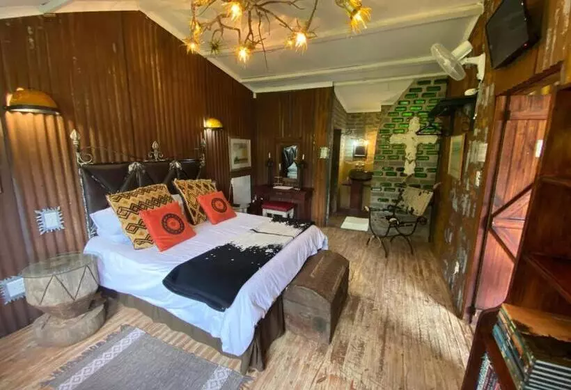 Majatalo Bohemian Garden Cottages