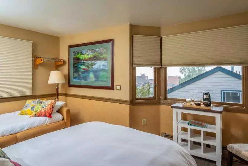 ベッドアンドブレックファースト Copper Whale Inn