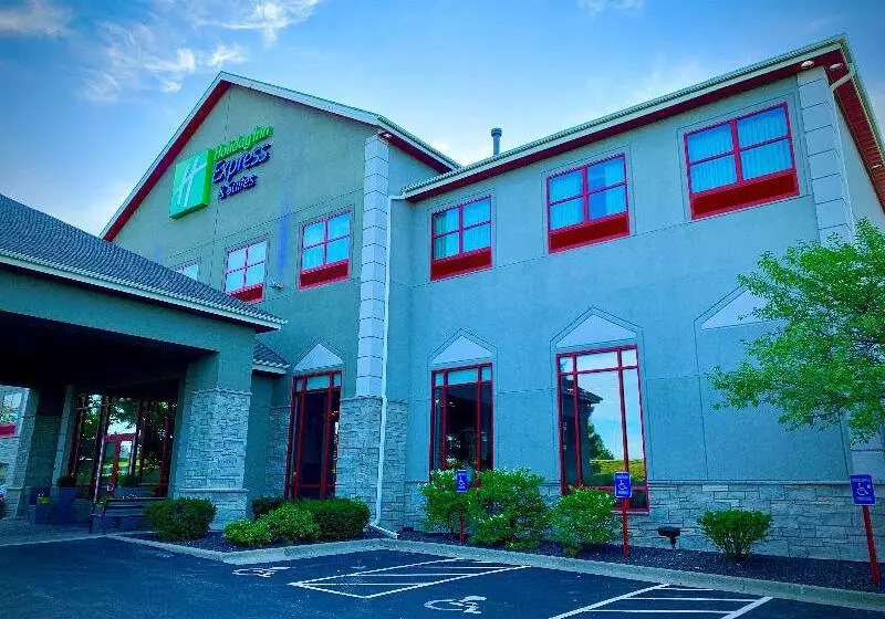 ホテル Holiday Inn Express & Suites   Olathe North, An Ihg