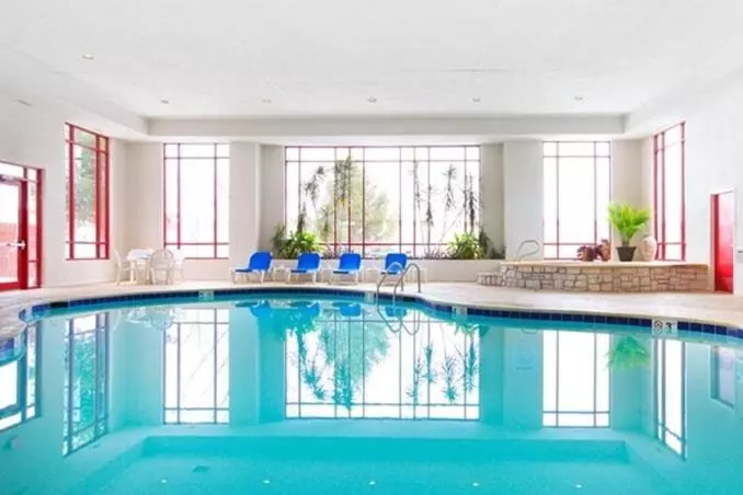 ホテル Holiday Inn Express & Suites   Olathe North, An Ihg