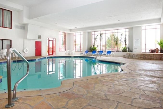 호텔 Holiday Inn Express & Suites   Olathe North, An Ihg