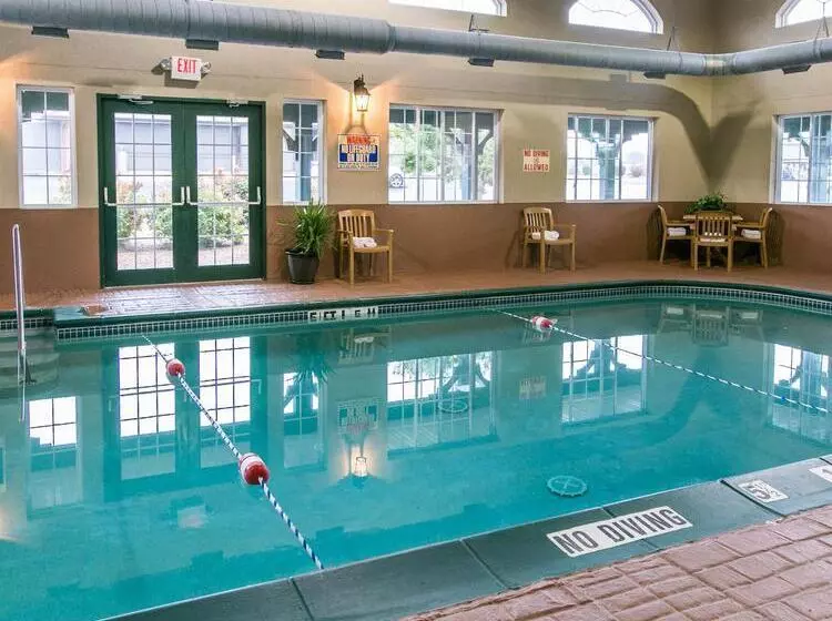 فندق Comfort Inn Marshall Station