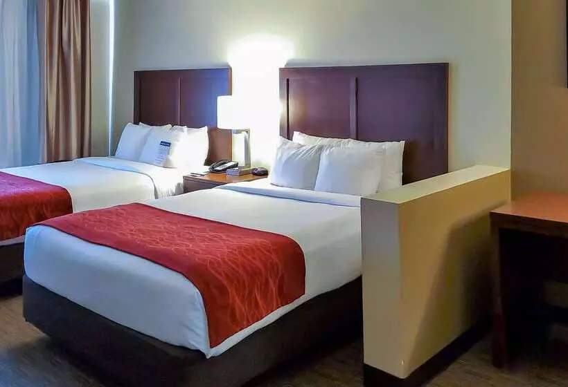 هتل Comfort Inn & Suites Tempe Phoenix Sky Harbor Airport