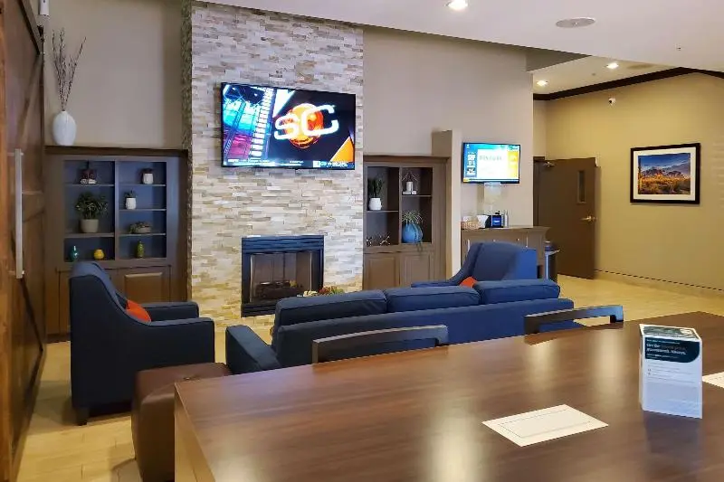 Hotelli Comfort Inn & Suites Tempe Phoenix Sky Harbor Airport