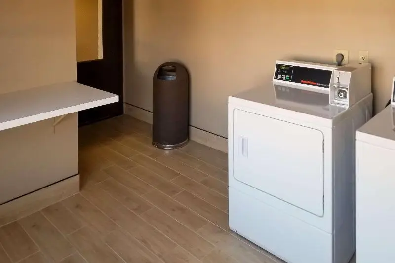 Hotelli Comfort Inn & Suites Tempe Phoenix Sky Harbor Airport