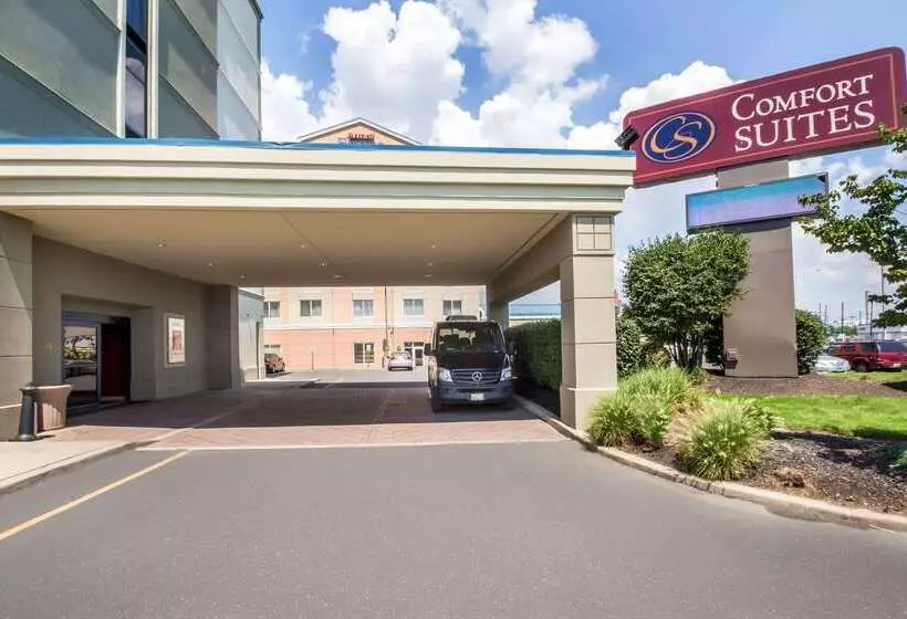 ホテル Comfort Suites At Woodbridge