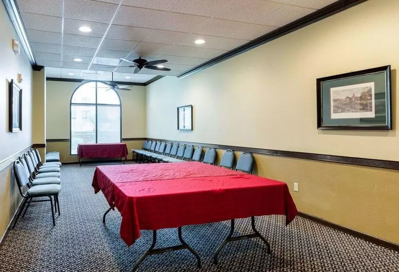 Hotelli Comfort Suites Bush Intercontinental Airport