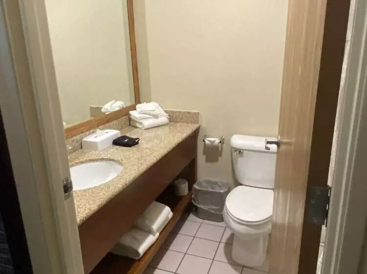 هتل Comfort Suites Salem