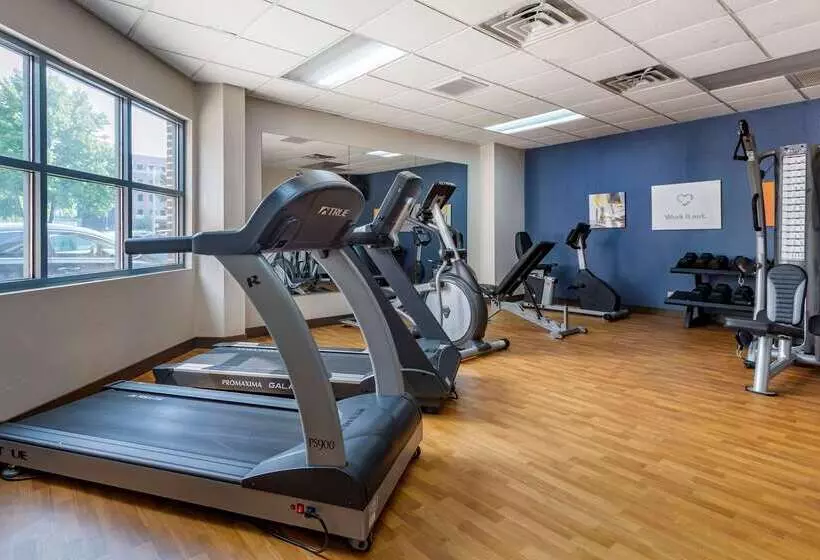 Отель Comfort Suites Bethlehem Near Lehigh University And Lvi Airport