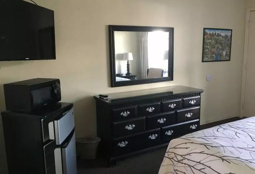 Отель Continental Inn