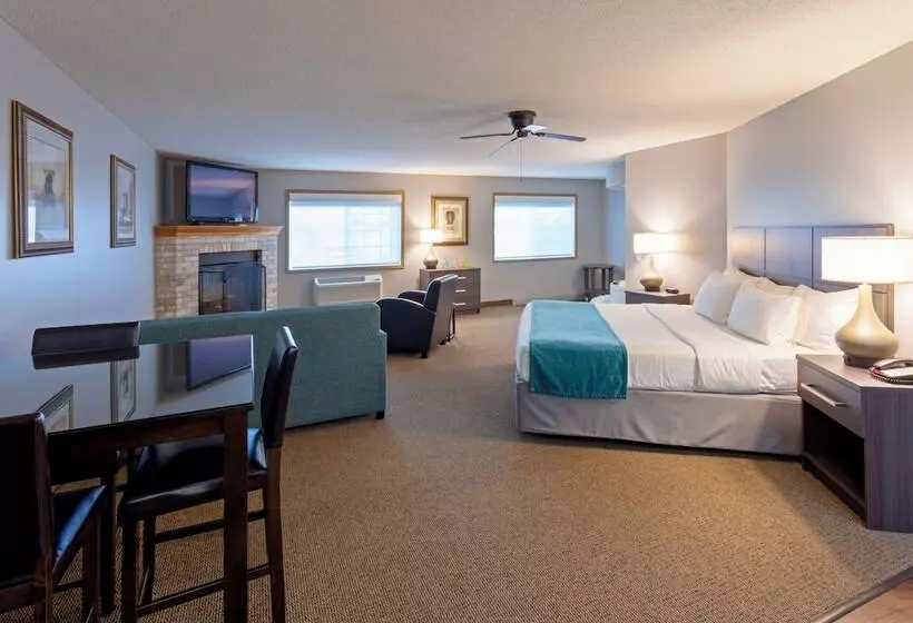 Hotelli Paynesville Inn & Suites