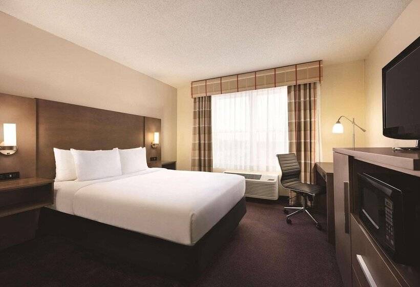 ホテル Country Inn & Suites By Radisson, Forest Lake, Mn