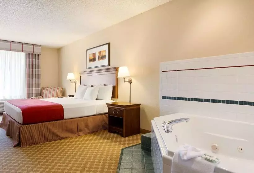 Отель Country Inn & Suites By Radisson, Nevada, Mo