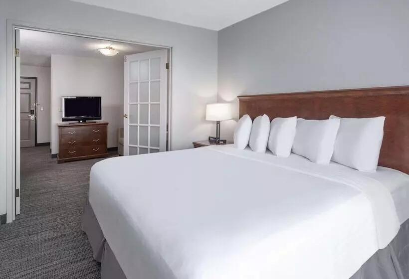 Hotel Country Inn & Suites By Radisson, Toledo, Oh