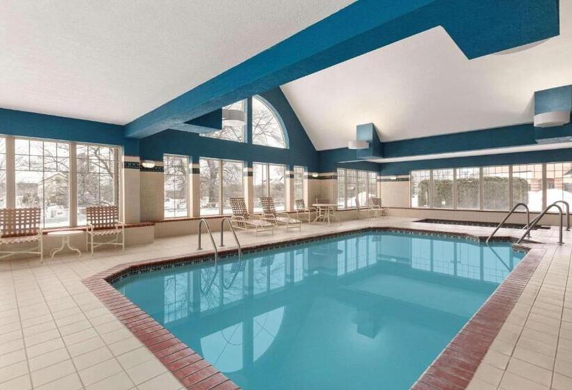 酒店 Country Inn & Suites By Radisson, Wausau, Wi