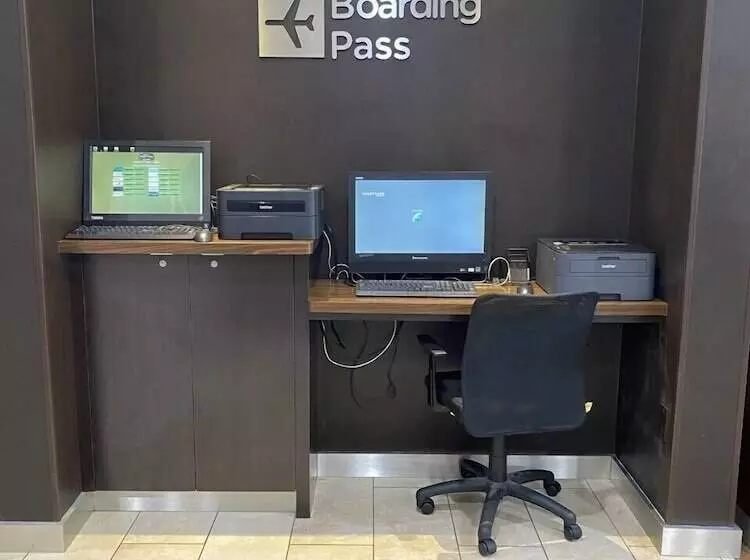 هتل Courtyard Newport News Yorktown